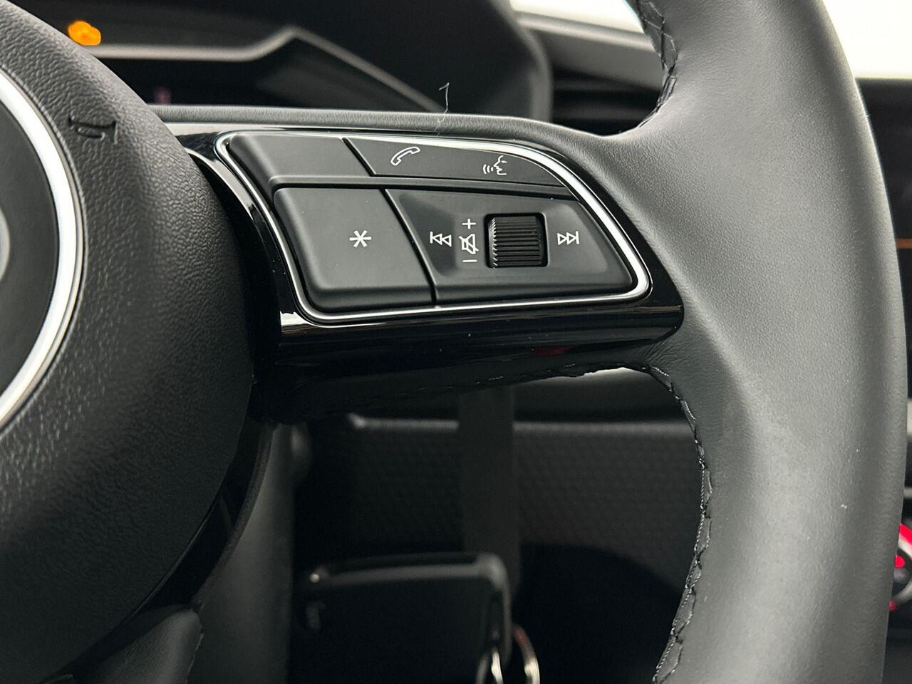 Audi A1 Sportback Advanced edition 25 TFSI 70 kW / 95 PK Sportback 5