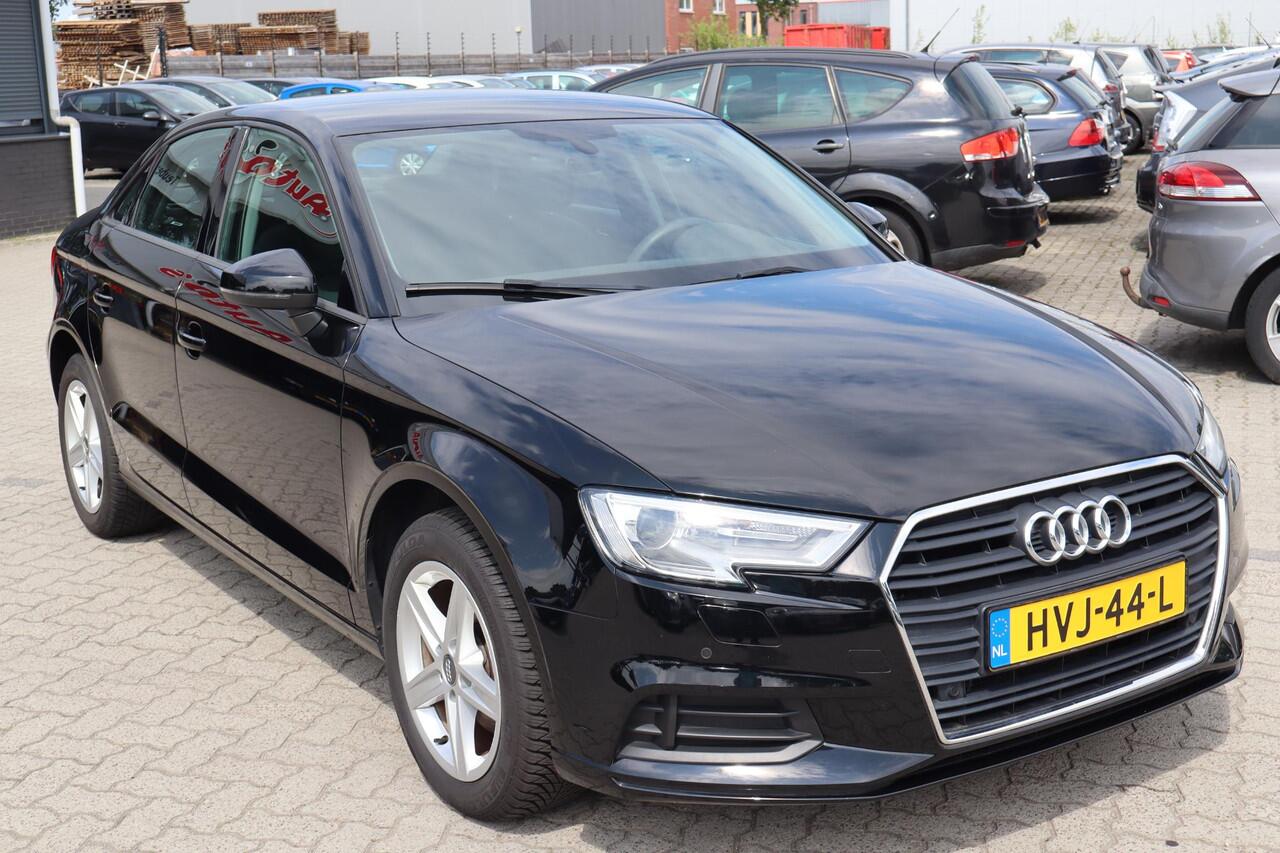 Audi A3 Limousine 1.0 TFSI Airco, Navigatie, Stoelverwarming, Elektrische ramen