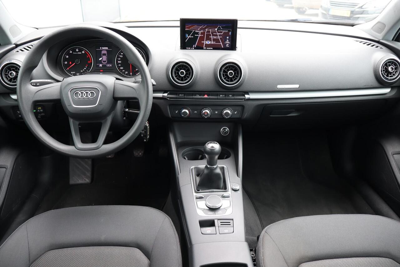 Audi A3 Limousine 1.0 TFSI Airco, Navigatie, Stoelverwarming, Elektrische ramen