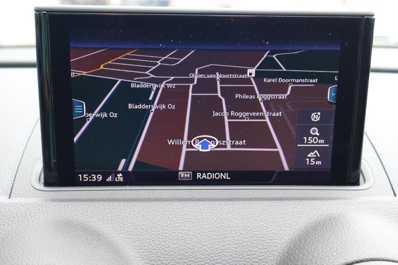Audi A3 Limousine 1.0 TFSI Airco, Navigatie, Stoelverwarming, Elektrische ramen