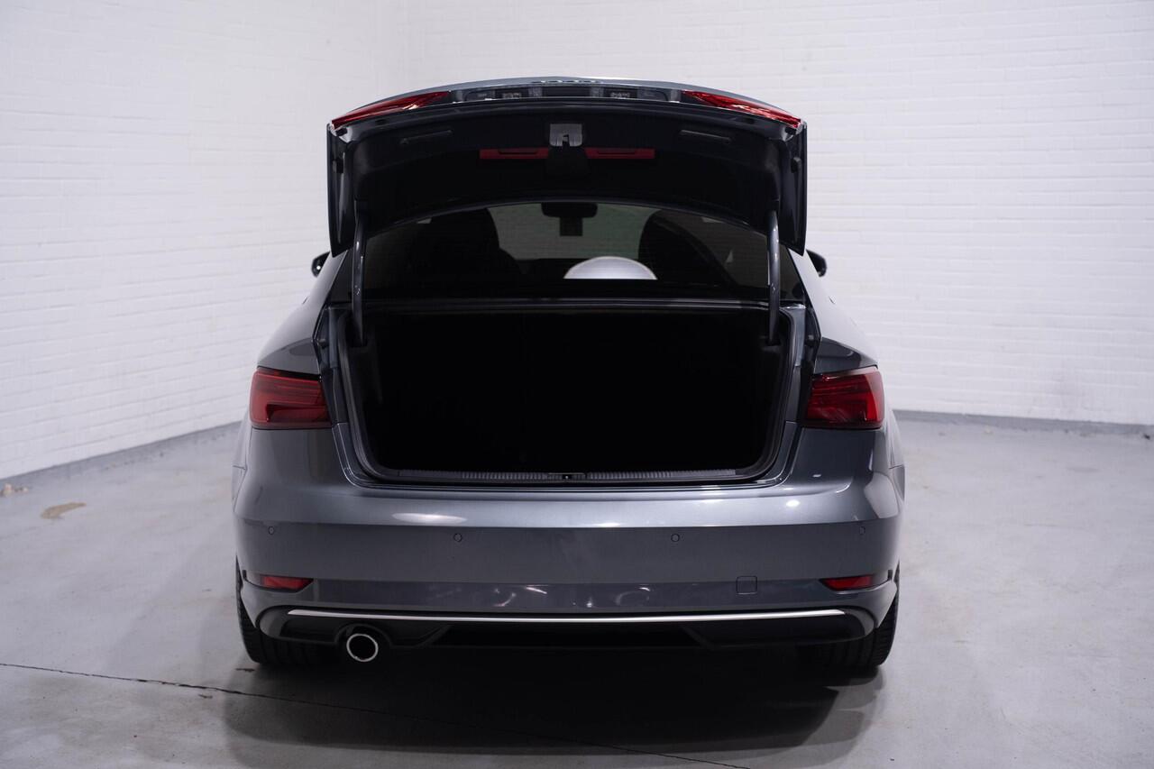 Audi A3 Limousine 30 TFSI Sport Lease Edition Navi Cruise Stoelverwarming Led koplampen NAP