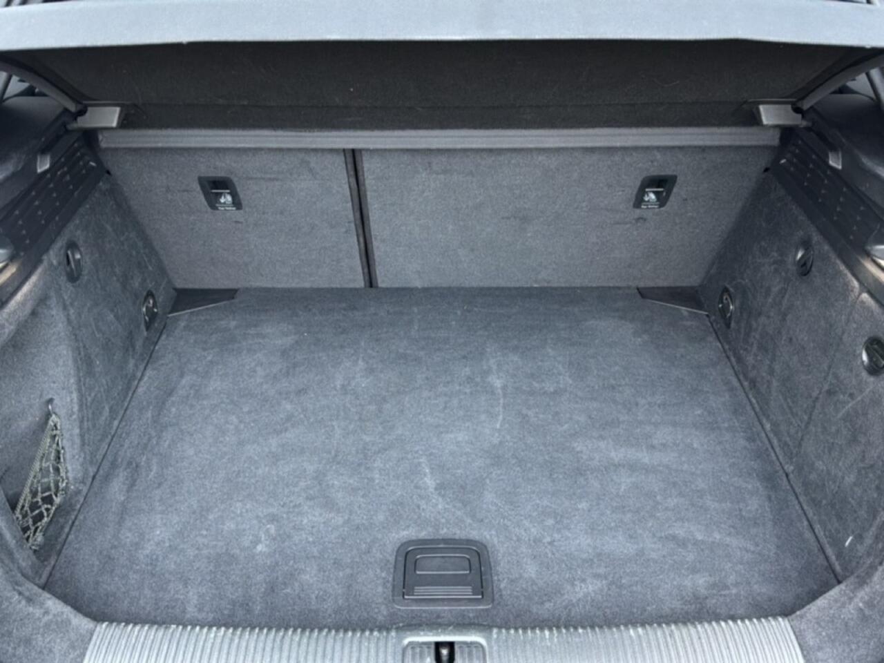 Audi A3 1.0 TFSI S-TRONIC S-LINE PANO-DAK/NAVI/CRUISE/PDC