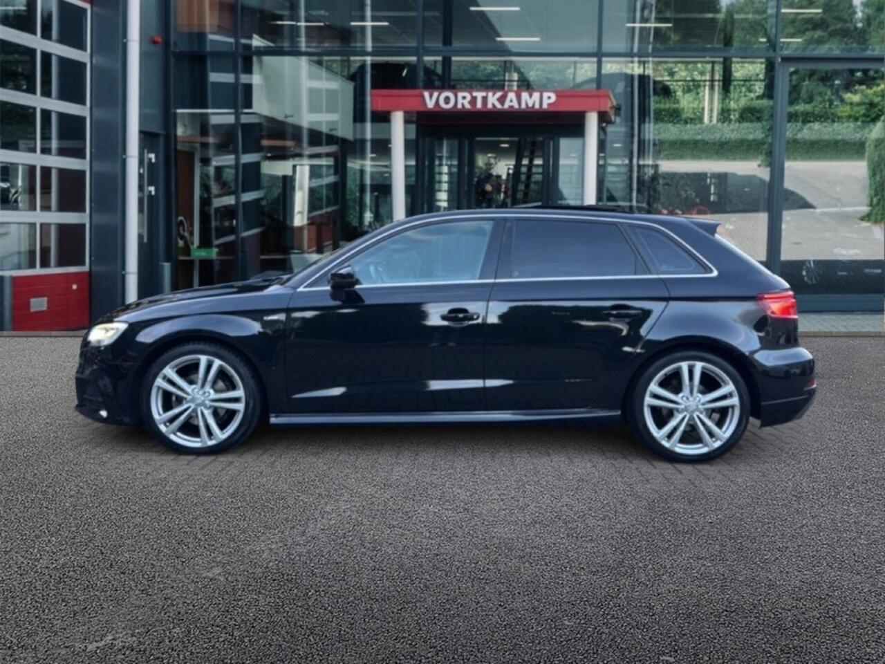 Audi A3 1.0 TFSI S-TRONIC S-LINE PANO-DAK/NAVI/CRUISE/PDC