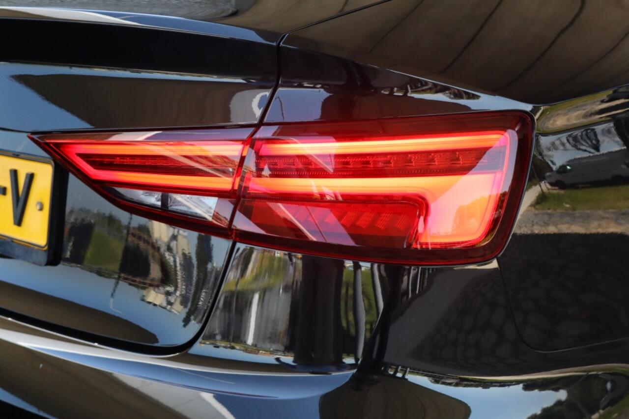 Audi A3 30 TFSI | Geen import | 2x S - S line | Compleet