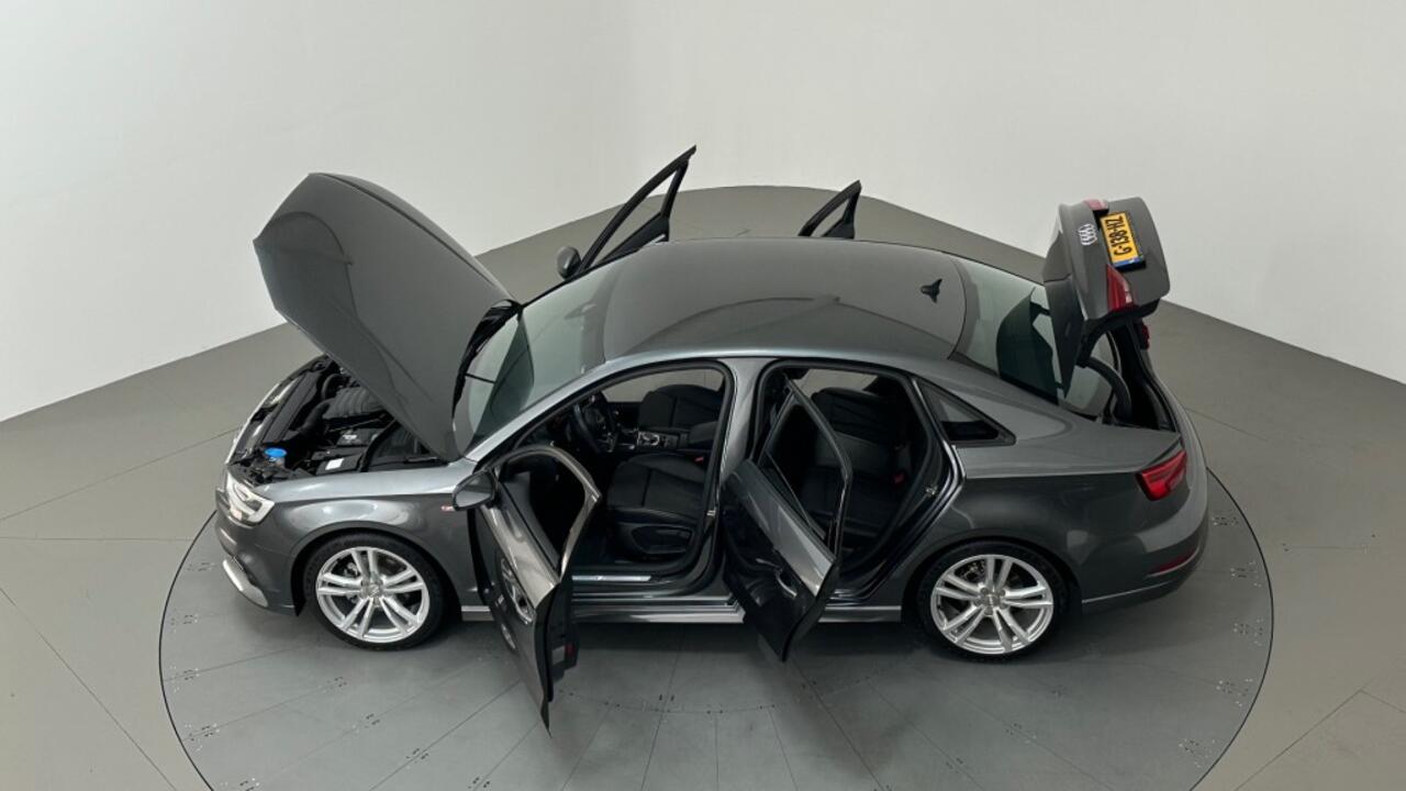 Audi A3 30 TFSI S-LINE ADAPT CRUISE DIGI DASH