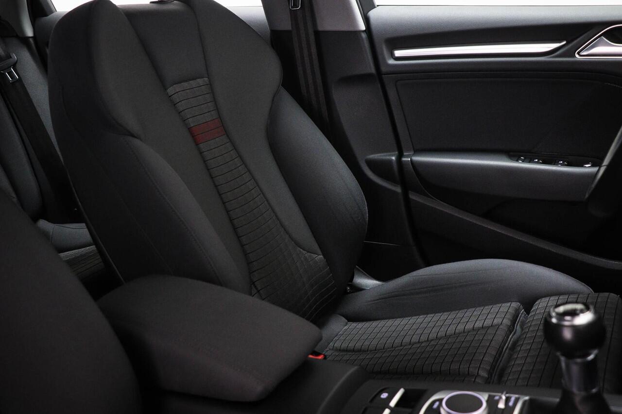 Audi A3 Limousine 30 TFSI Sport Lease Edition | ASSISTENTIE PACK | PARK ASSIST | LED | CAMERA