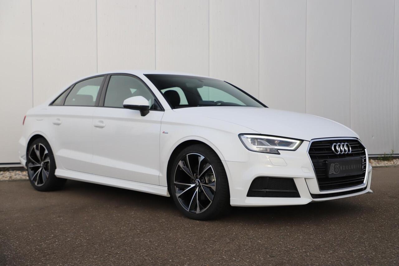 Audi A3 Limousine 30 TFSI Sport S Line Edition Automaat Half Leder Sportstoelen Nieuwe 18 inch Velgen Vredestein All-season Banden! Full LED Navigatie Bluetooth Climate Cruise Parkeersensor