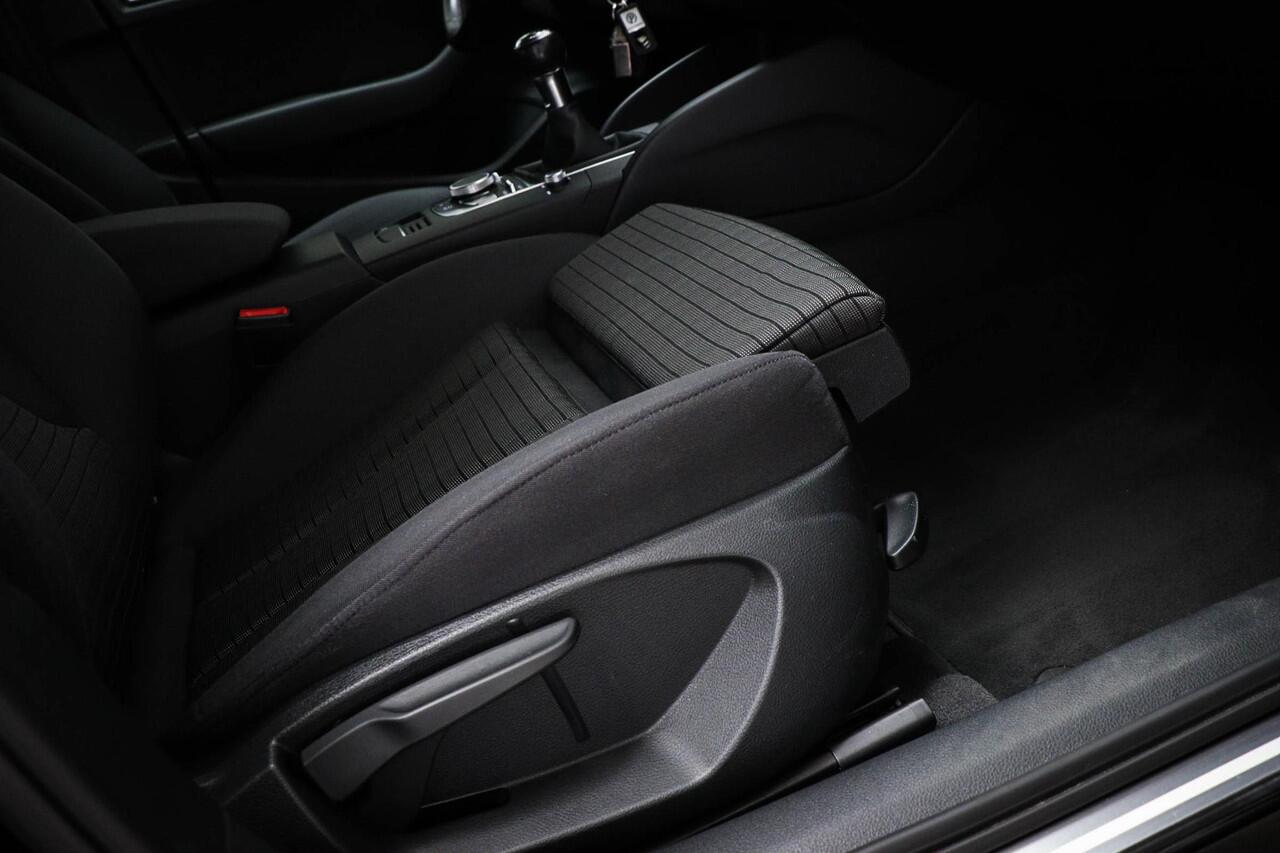 Audi A3 Limousine 30 TFSI Sport Lease Edition | ASSISTENTIE PACK | PARK ASSIST | LED | CAMERA