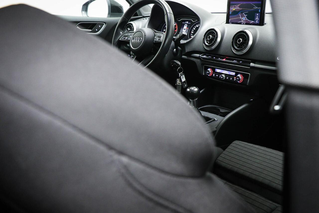 Audi A3 Limousine 30 TFSI Sport Lease Edition | ASSISTENTIE PACK | PARK ASSIST | LED | CAMERA
