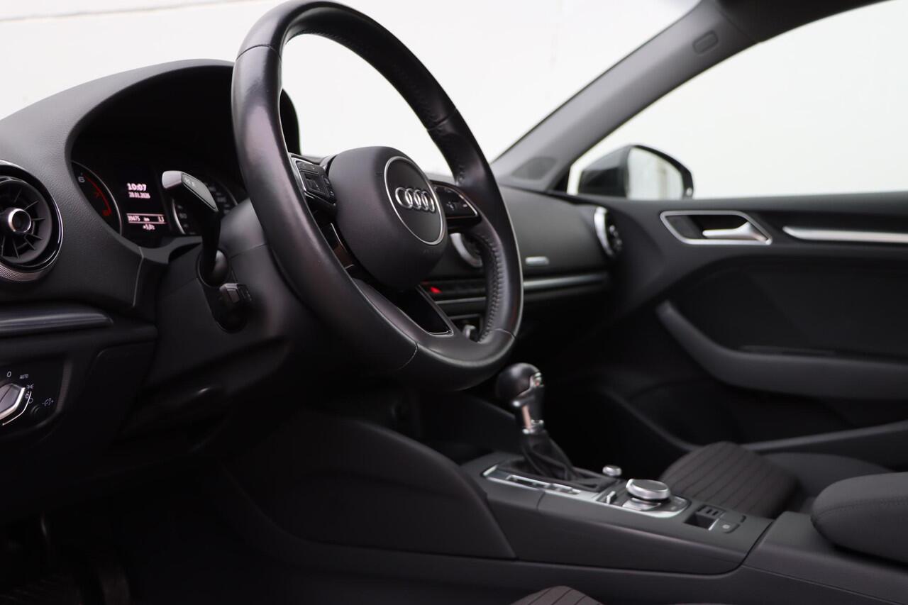 Audi A3 Limousine 40 TFSI quattro Advance Sport 190pk S-Tronic | Trekhaak | Stoelverwarming