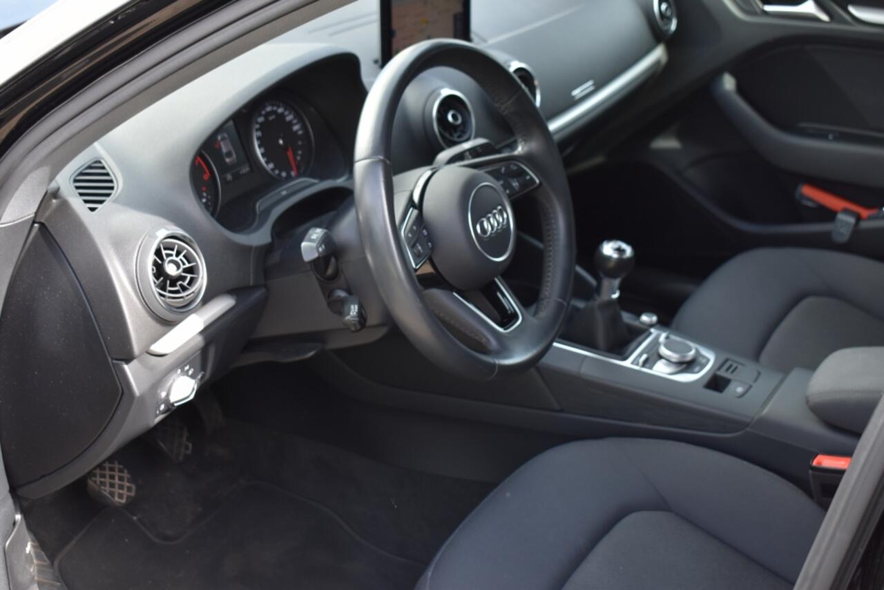 Audi A3 30 TFSI Pro Line NAVI, Cruise