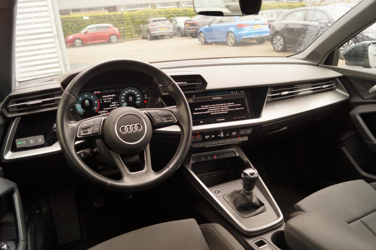 Audi A3 Sportback 30 TDI Business Edition -NAVI-ECC-PDC-