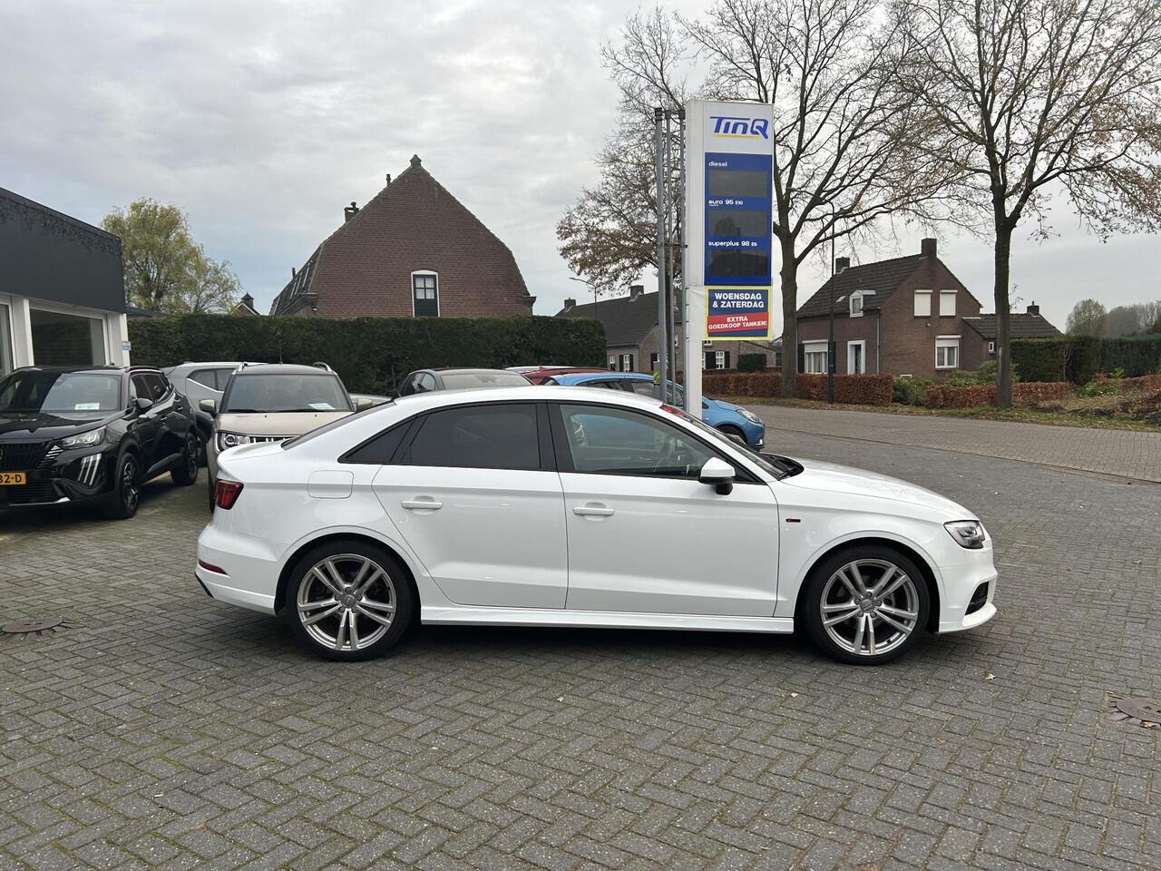 Audi A3 Limousine 30 TFSI Advance Sport S-Line