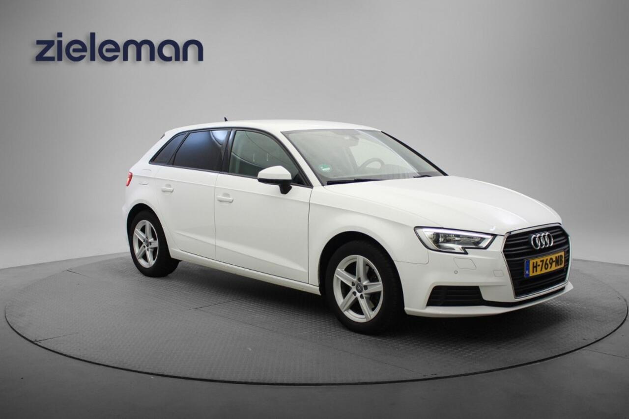 Audi A3 Sportback 30 G-Tron Pro Line Automaat - Navi, Camera, Trekhaak