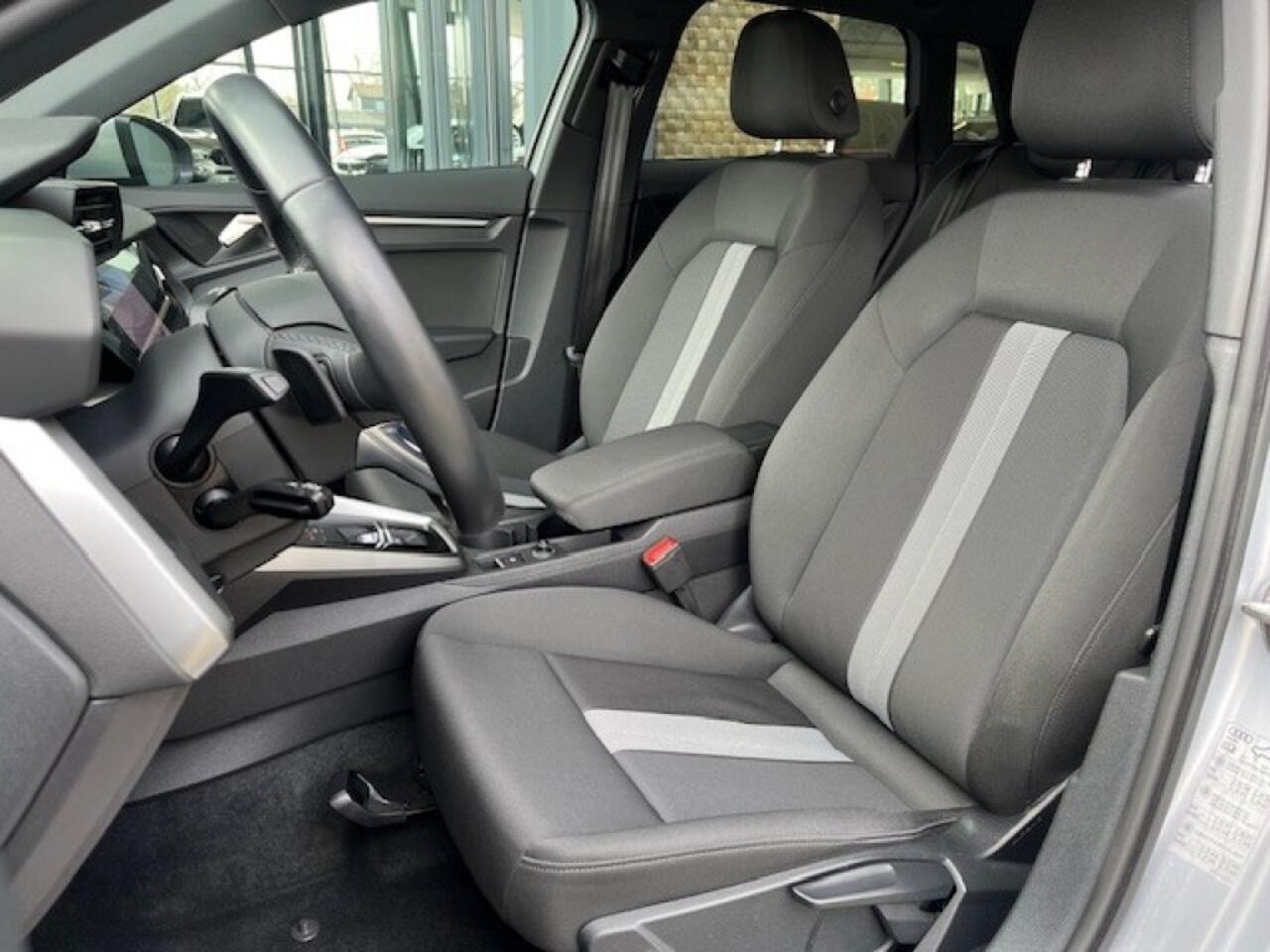 Audi A3 SPORTBACK 40 TFSI E BNS EDIT. - VIRTUAL - ACC - STOELVERW.