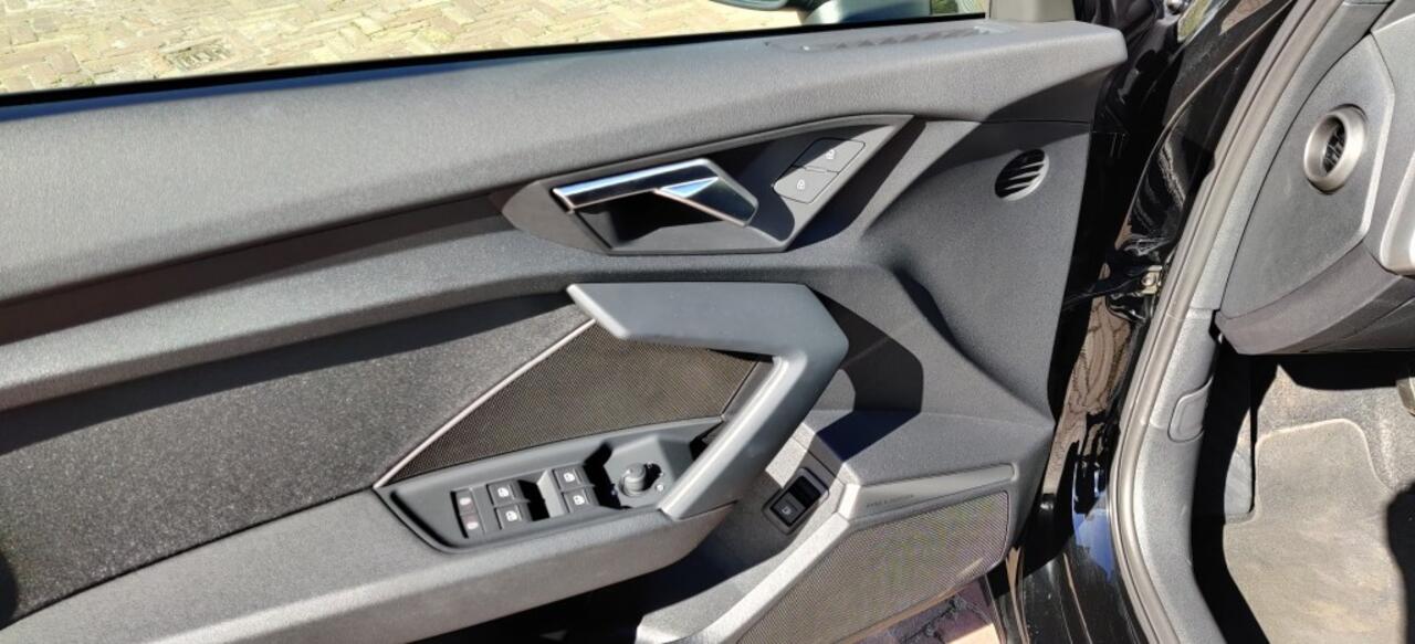 Audi A3 40 TFSIE Edition Bang en Olufsun