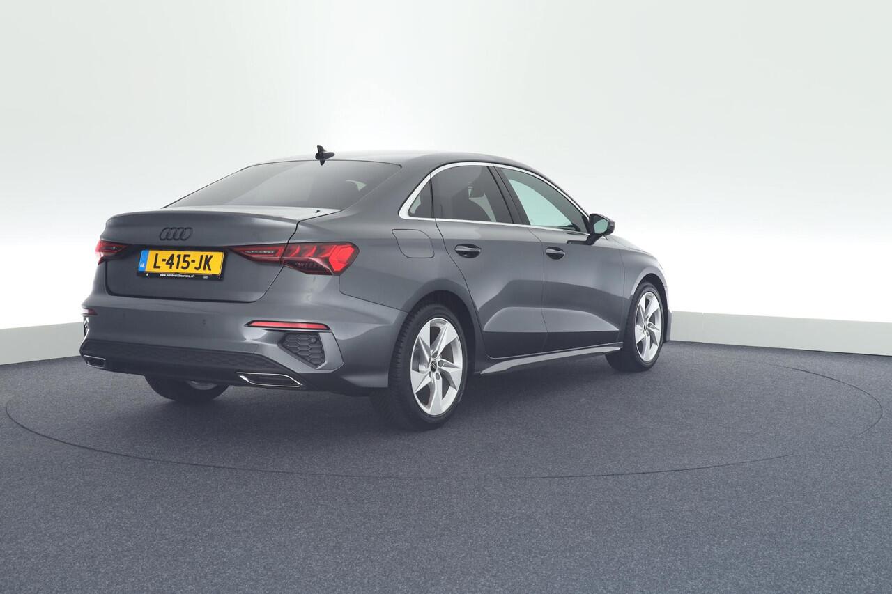 Audi A3 Limousine 35 TFSI 150pk S-Tronic 2x S-Line Navigatie Stoelverwarming