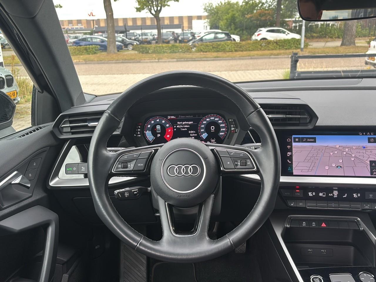 Audi A3 Limousine 35 TFSI ECC LEDER VIRTUAL NAVIGATIE
