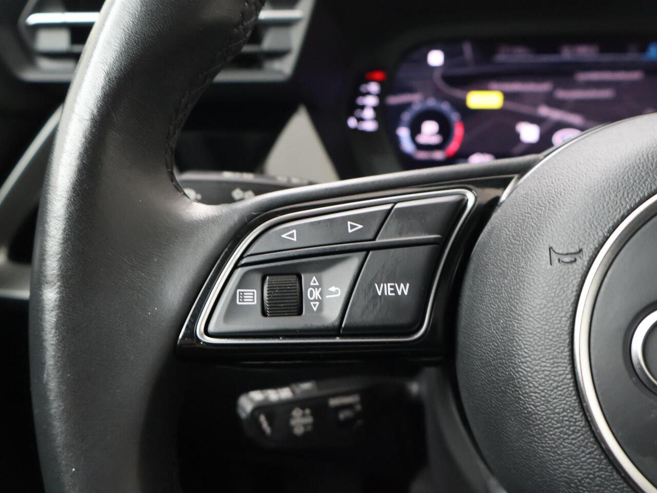 Audi A3 Limousine 35 TFSI Business edition | 150 PK | Automaat | Afneembare Trekhaak | Panoramadak |