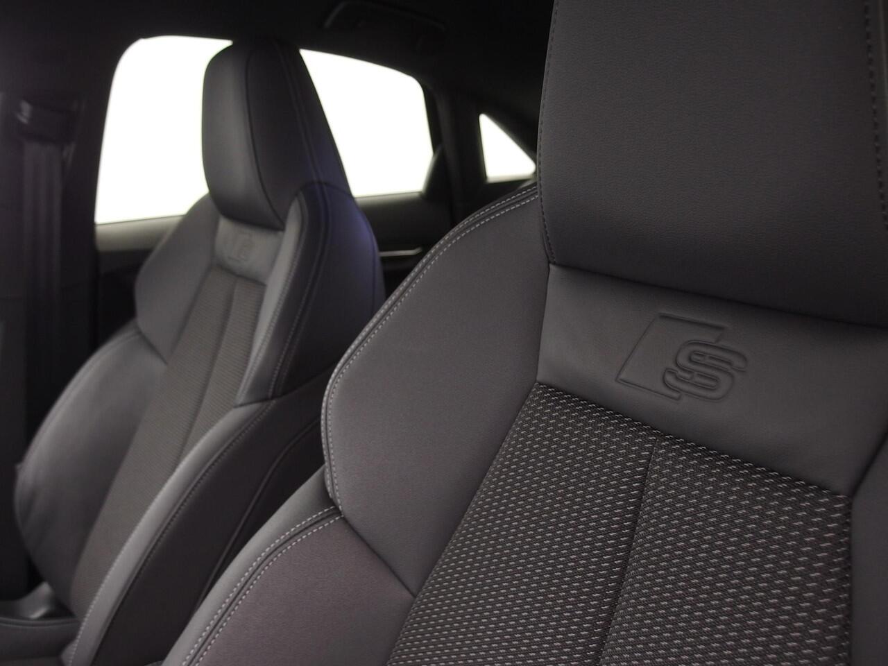 Audi A3 Limousine 30 TFSI S edition AUTOMAAT / S-LINE / NAVI / CLIMA / PDC / BLUETOOTH / DAB+ / CARPLAY / FULL LED / NL-AUTO