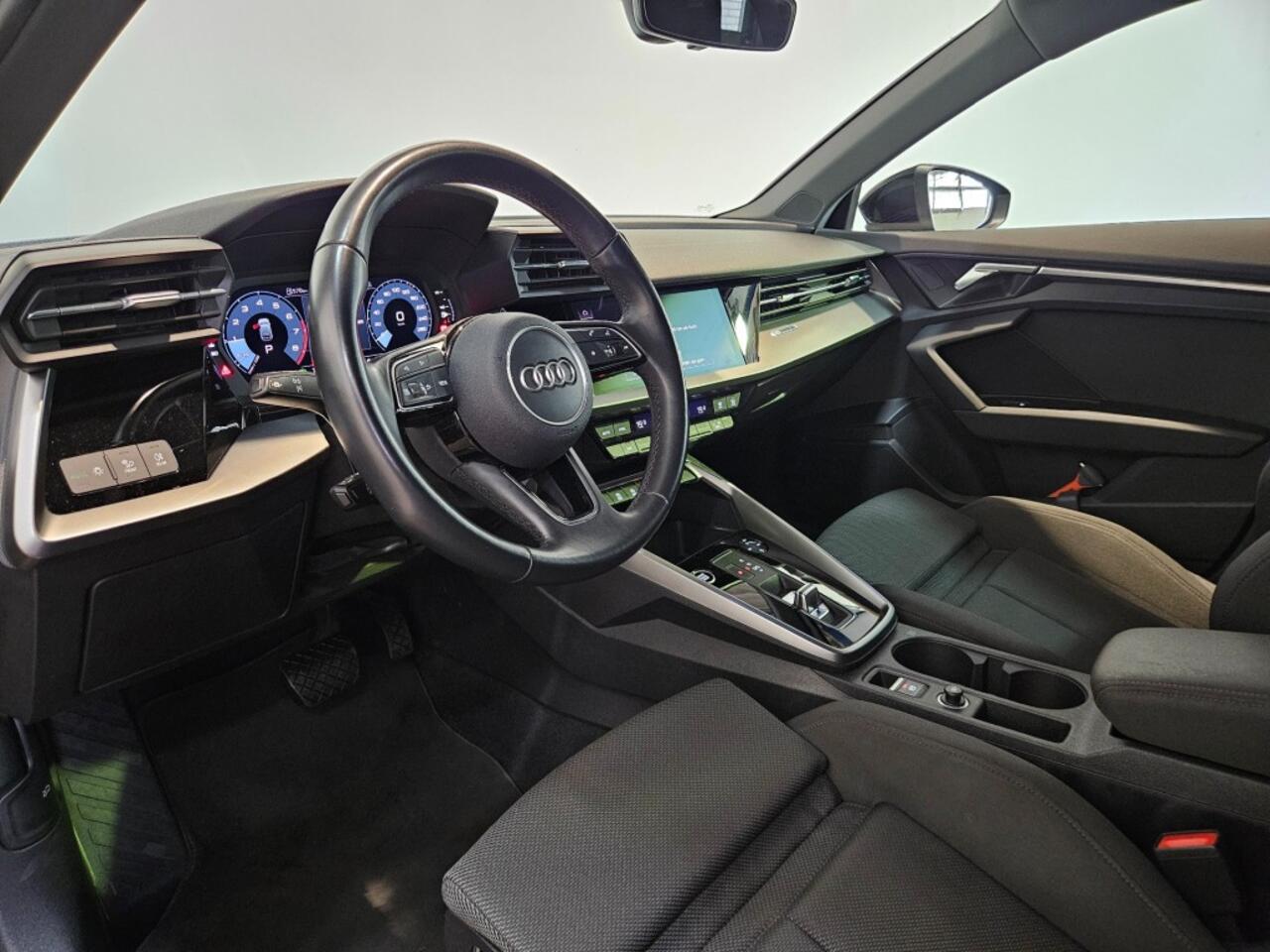 Audi A3 Sportback 30 TFSI Advanced Edition / Automaat / Virtual Cockpit / NL Auto