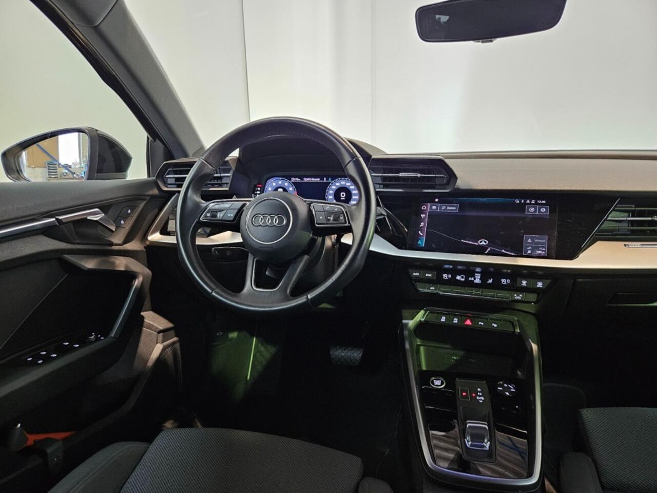 Audi A3 Sportback 30 TFSI Advanced Edition / Automaat / Virtual Cockpit / NL Auto