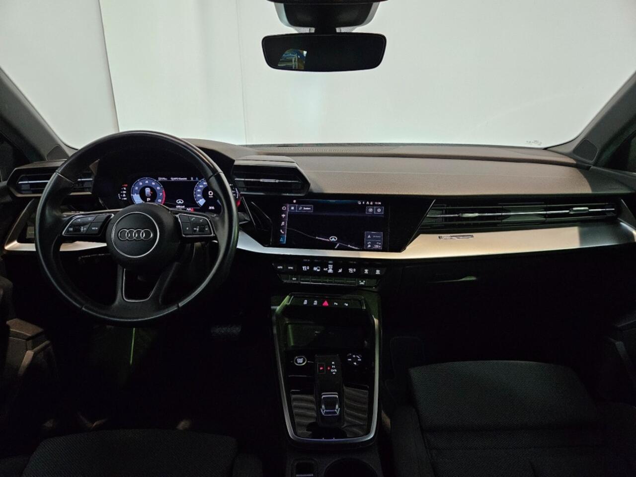 Audi A3 Sportback 30 TFSI Advanced Edition / Automaat / Virtual Cockpit / NL Auto