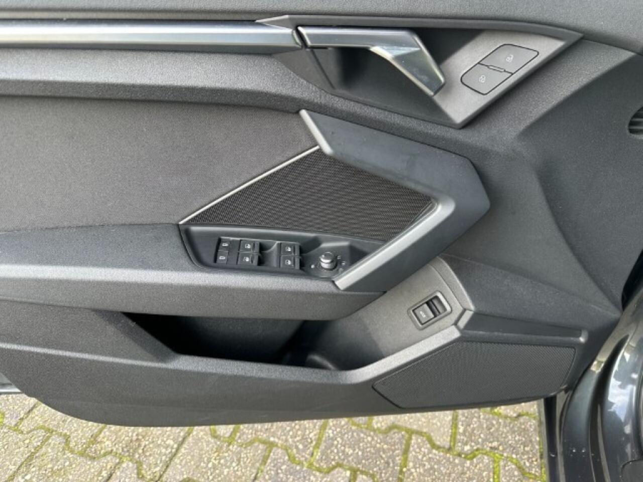 Audi A3 35 TFSI S-TRONIC 150 PK, AUT, PANO, TREKHAAK, STOELVERW, ALL IN prijs.