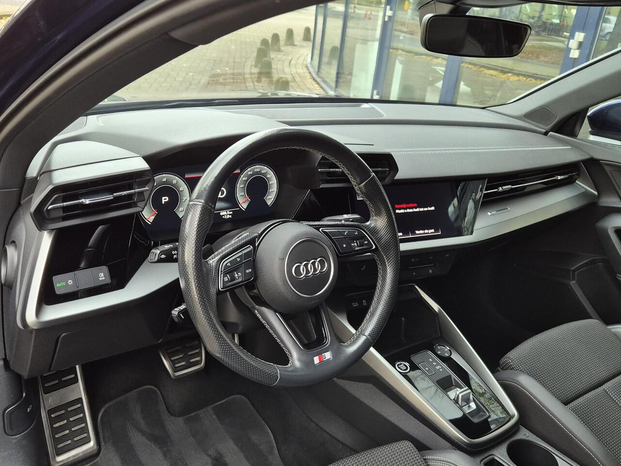 Audi A3 Limousine 35 TFSI S edition AUTOMAAT | Airco | Navigatie | Parkeersensoren | Cruise Control | Licht metalen velgen