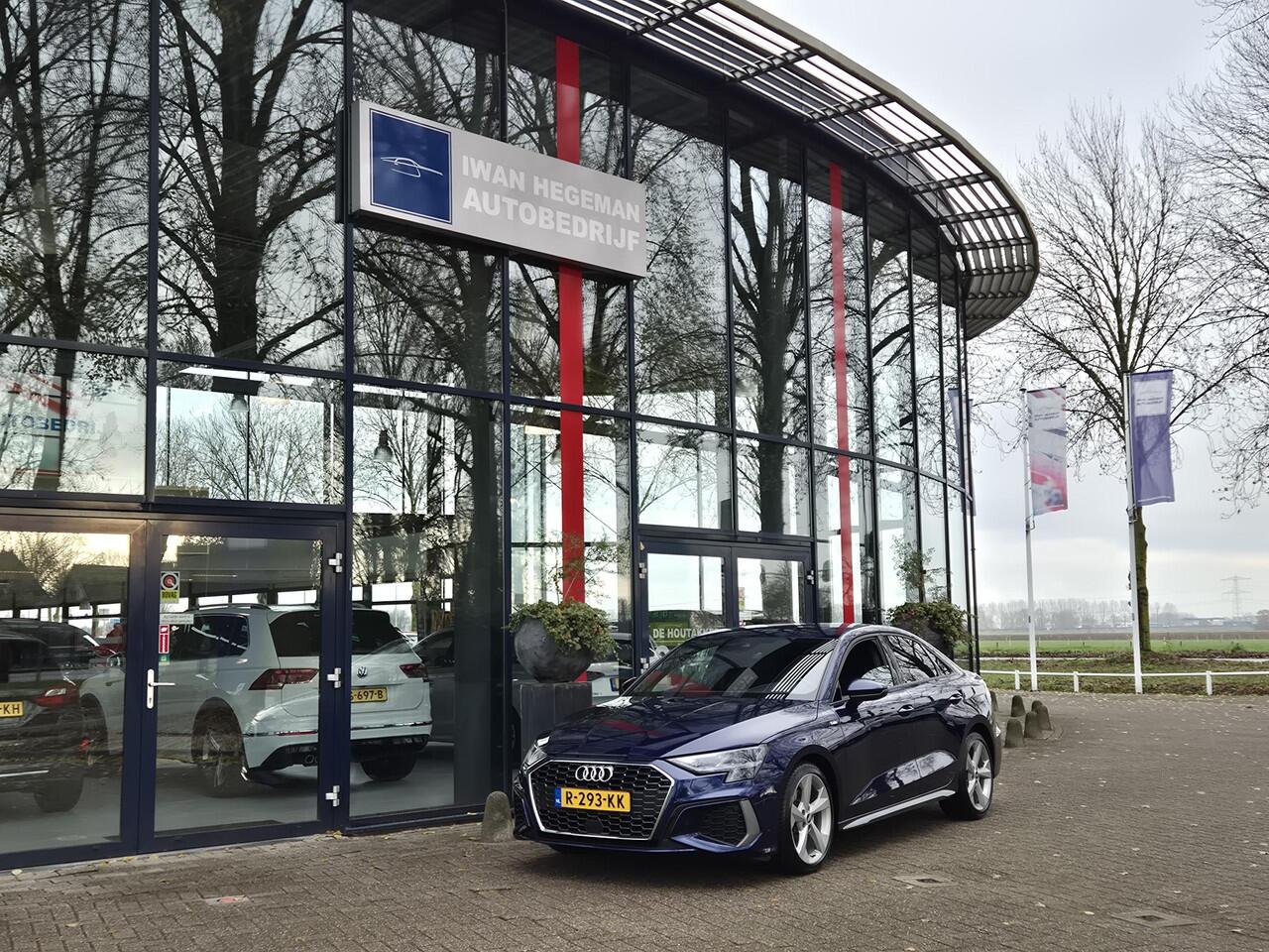 Audi A3 Limousine 35 TFSI S edition AUTOMAAT | Airco | Navigatie | Parkeersensoren | Cruise Control | Licht metalen velgen