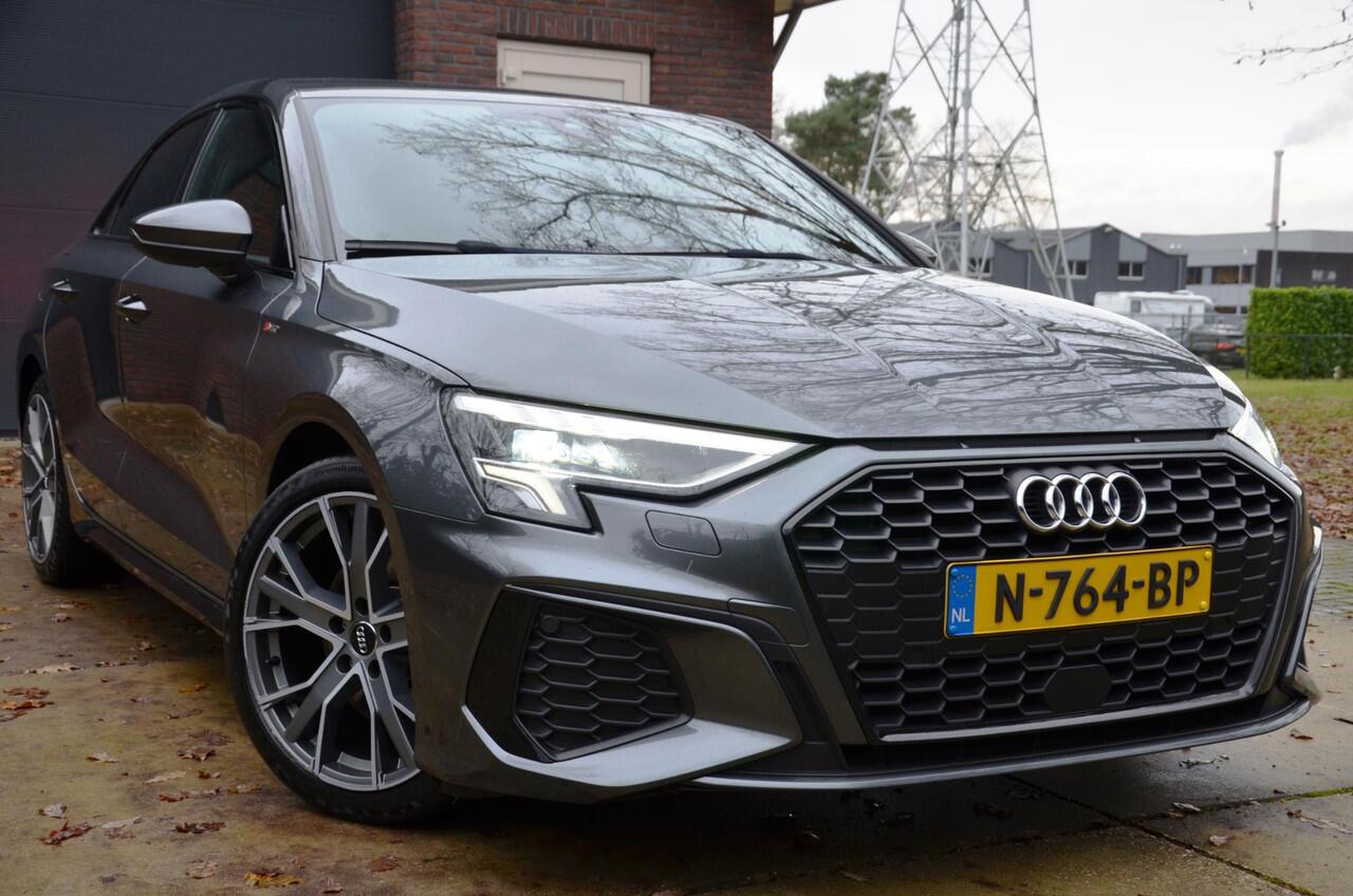 Audi A3 Limousine 35 TFSI S Line edition Automaat/Ecc/Pdc/Virtual-Dashbord/Navi/Adaptive Cr-Controle/18-Inch Lmv/Led