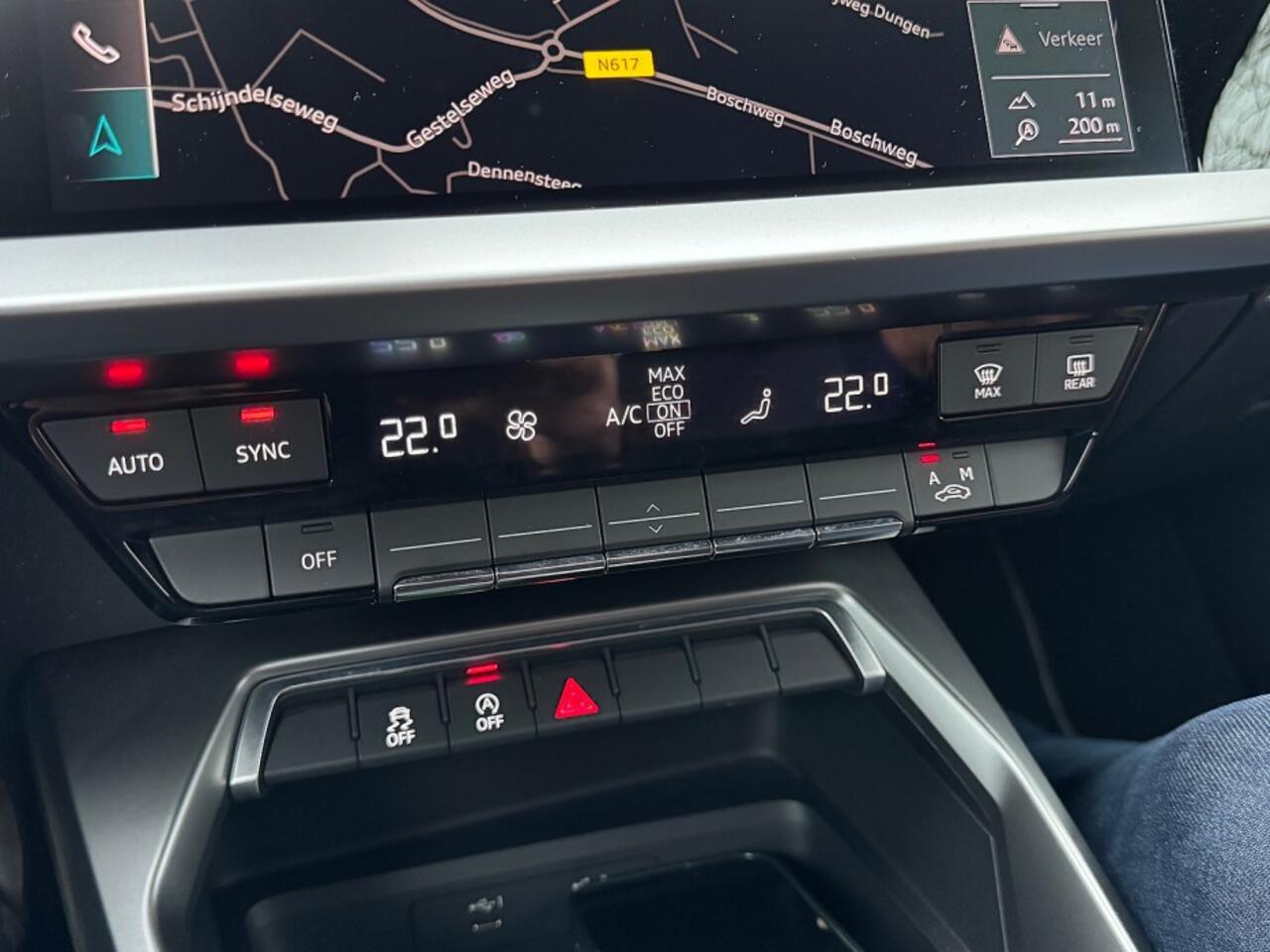 Audi A3 Limousine 30 TFSI autom Advanced edition digidash,ecc,lmv,led,navi,sportstoelen,chroom