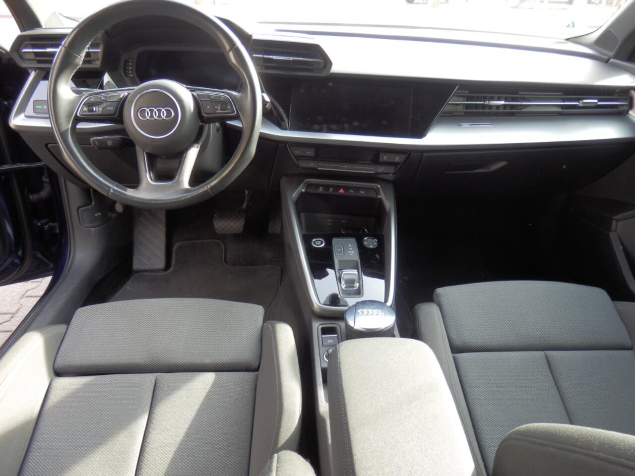 Audi A3 Limousine 35 TFSI Bns edition I Comfort stoelen I Afn. trekhaak I