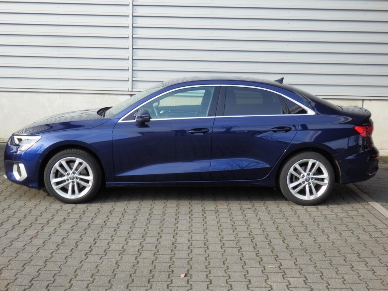 Audi A3 Limousine 35 TFSI Bns edition I Comfort stoelen I Afn. trekhaak I