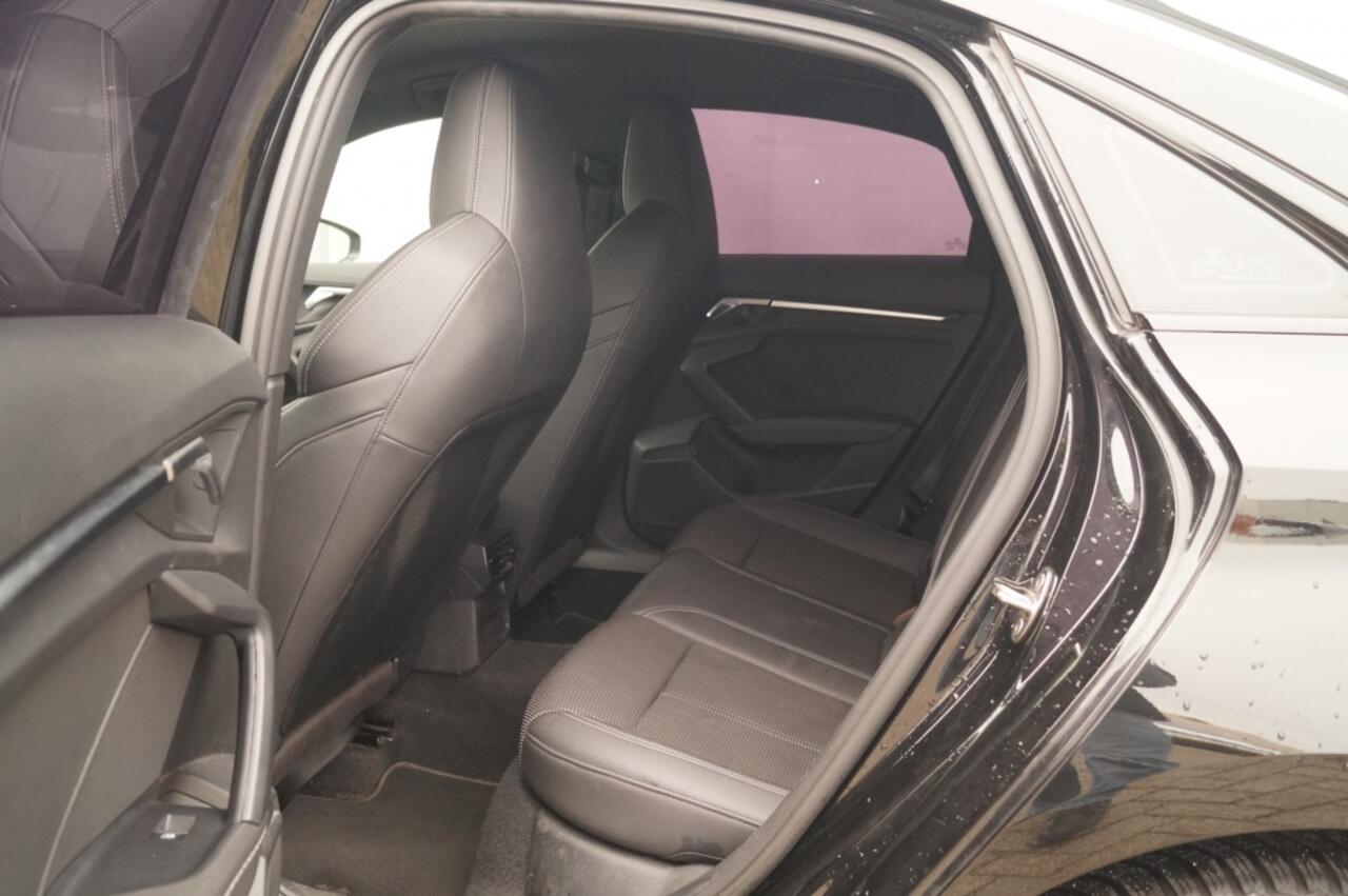 Audi A3 Limousine 30 TFSI Automaat S-Line Edition -NAVI-ECC-LED-