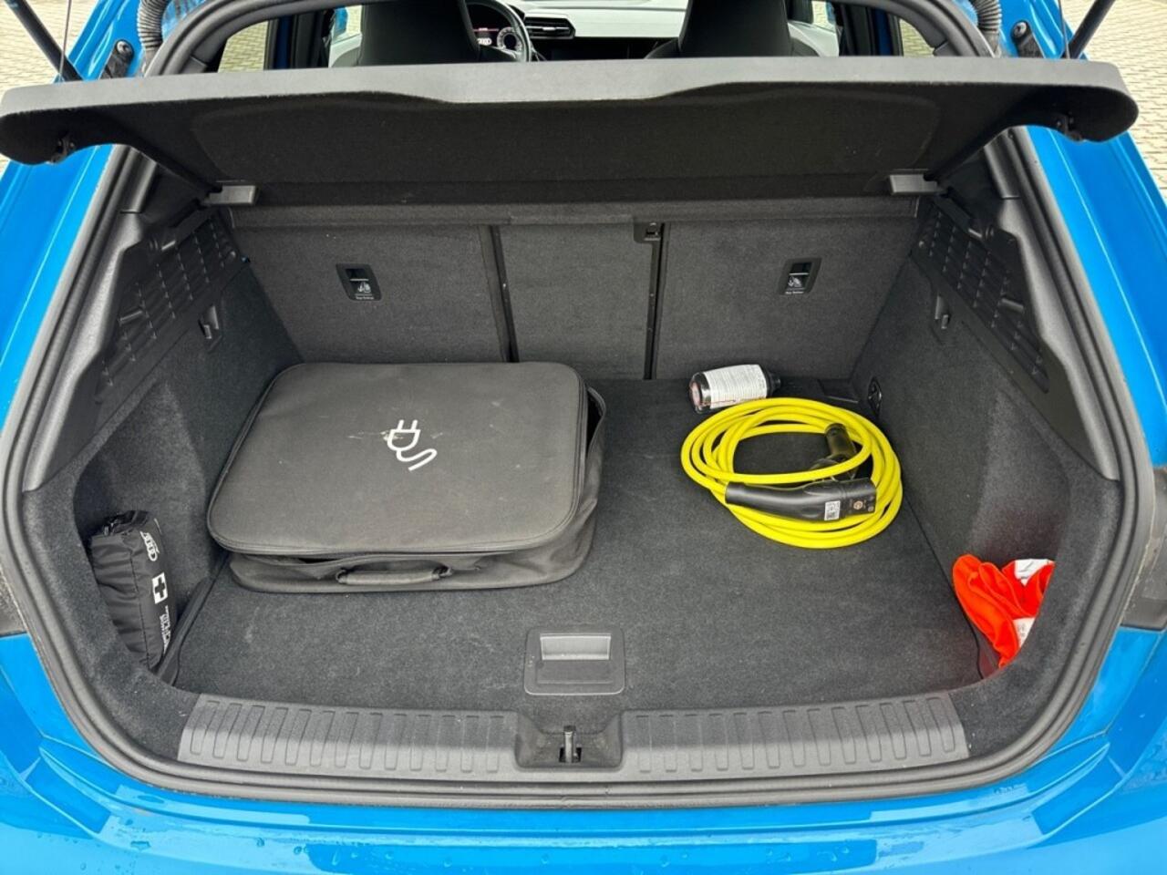 Audi A3 40 TFSIe S-LINE CAMERA/ACC/LED/STOELVERW