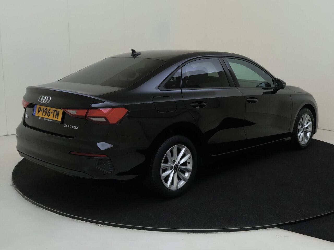 Audi A3 Limousine 30 TFSI Pro Line | CarPlay | Cruise control | Parkeersensoren achter | Virtual cockpit | Climate control | Bluetooth |