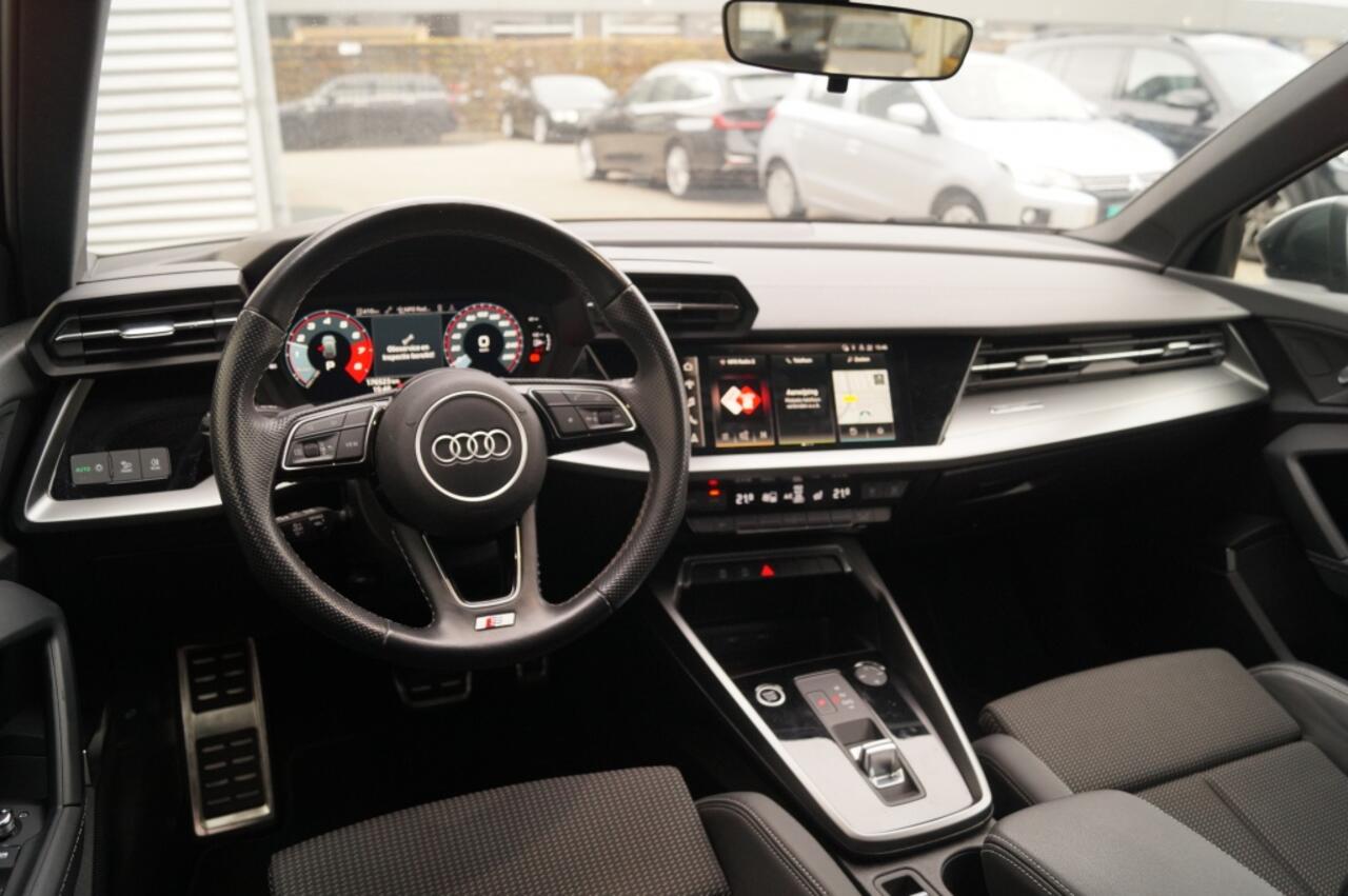 Audi A3 Sportback 30 TFSI Automaat S-Line Edition -NAVI-ECC-PDC-