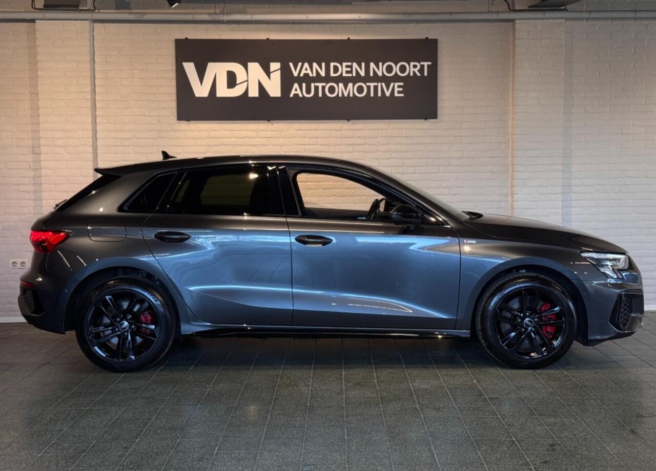 Audi A3 45 TFSIe S-Line Black Edition 245pk Camera Stoelv LED 17''