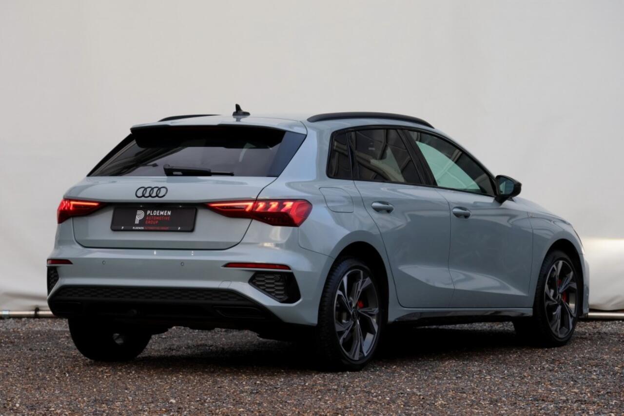 Audi A3 Sportback 45 TFSIe S-Line - 245 pk **Head up / Camera / Trekhaak