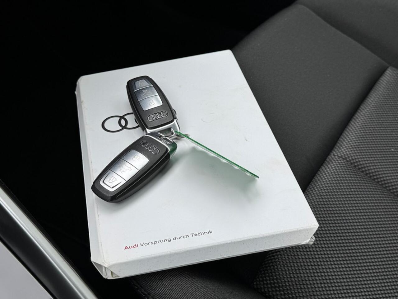 Audi A3 Limousine 30 TFSI autom Pro Line digidash,carplay,lmv,cruise,led