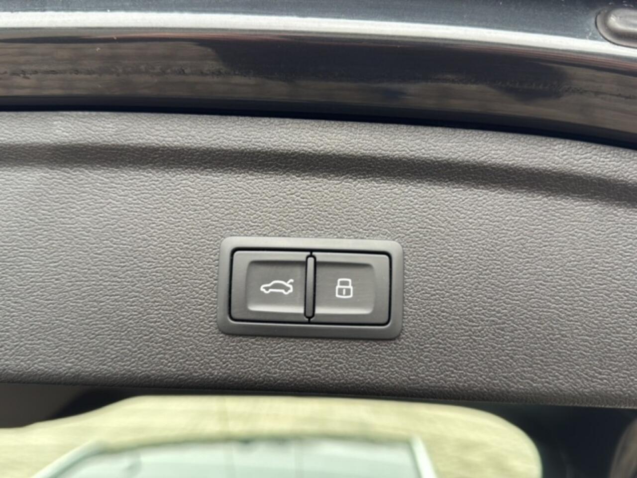 Audi A3 30 TFSI ADVANCED ACC/STOELVERW/NAVI/E-KLEP/PDC