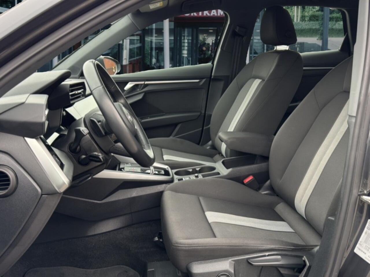 Audi A3 30 TFSI ADVANCED ACC/STOELVERW/NAVI/E-KLEP/PDC