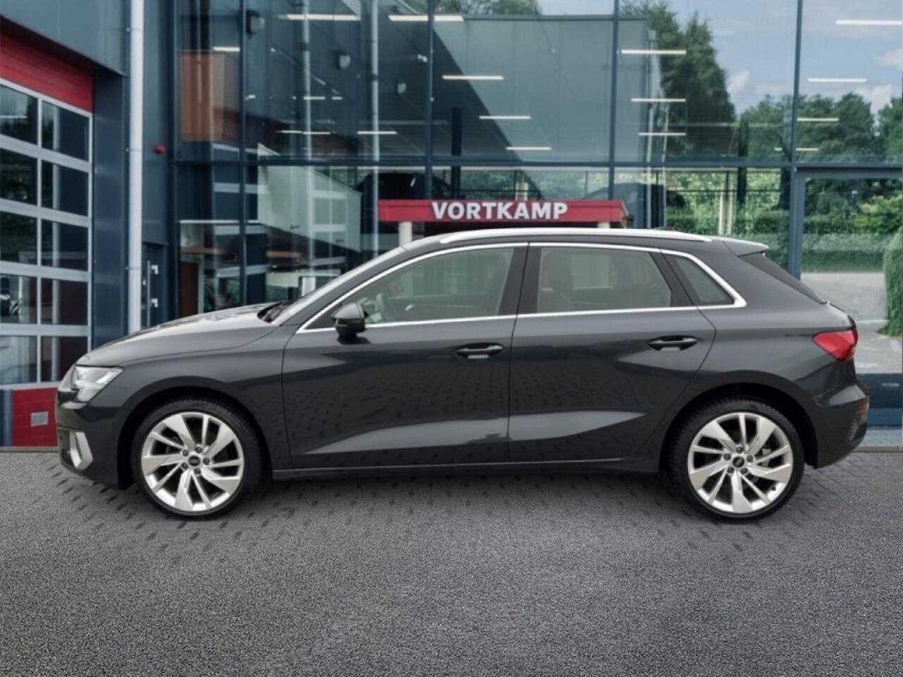 Audi A3 30 TFSI ADVANCED ACC/STOELVERW/NAVI/E-KLEP/PDC