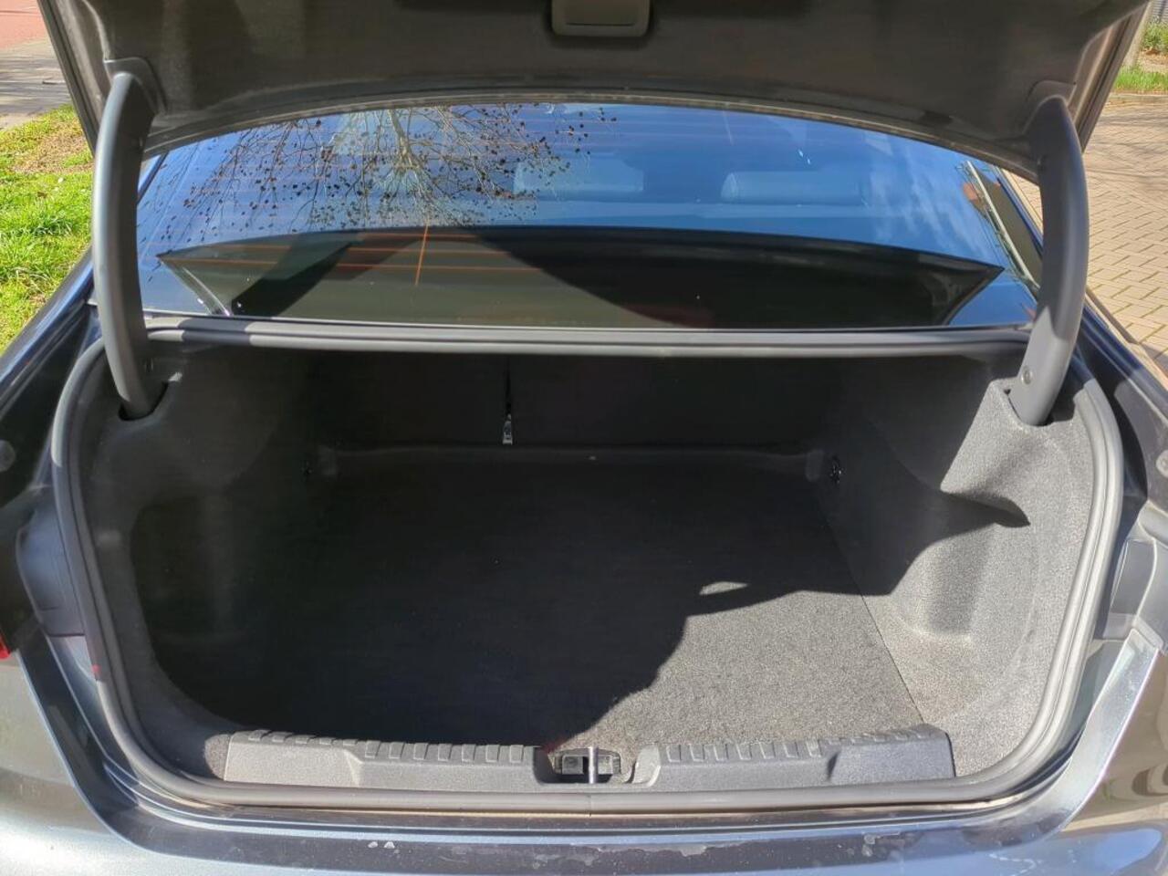 Audi A3 Limousine 30 TFSI S edition NL-AUTO | 1/2 LEDER | CARPLAY