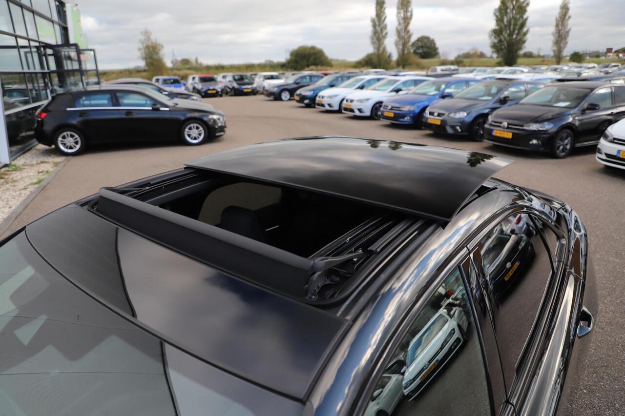 Audi A3 Limousine 35 TFSI S edition 150PK Automaat Panoramadak Virtual 19 inch LMV LED Matrix B&O Audio Black Optic RS Sportstoelen Stoelverwarming Achteruitrijcamera