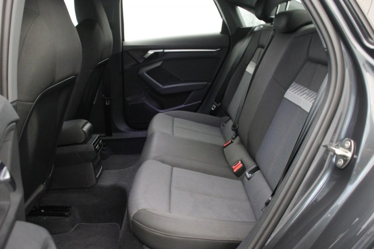 Audi A3 Limousine 30 TFSI Advanced edition Automaat - Carplay, Navi, Digitaal Cockpit, Cruise, Clima