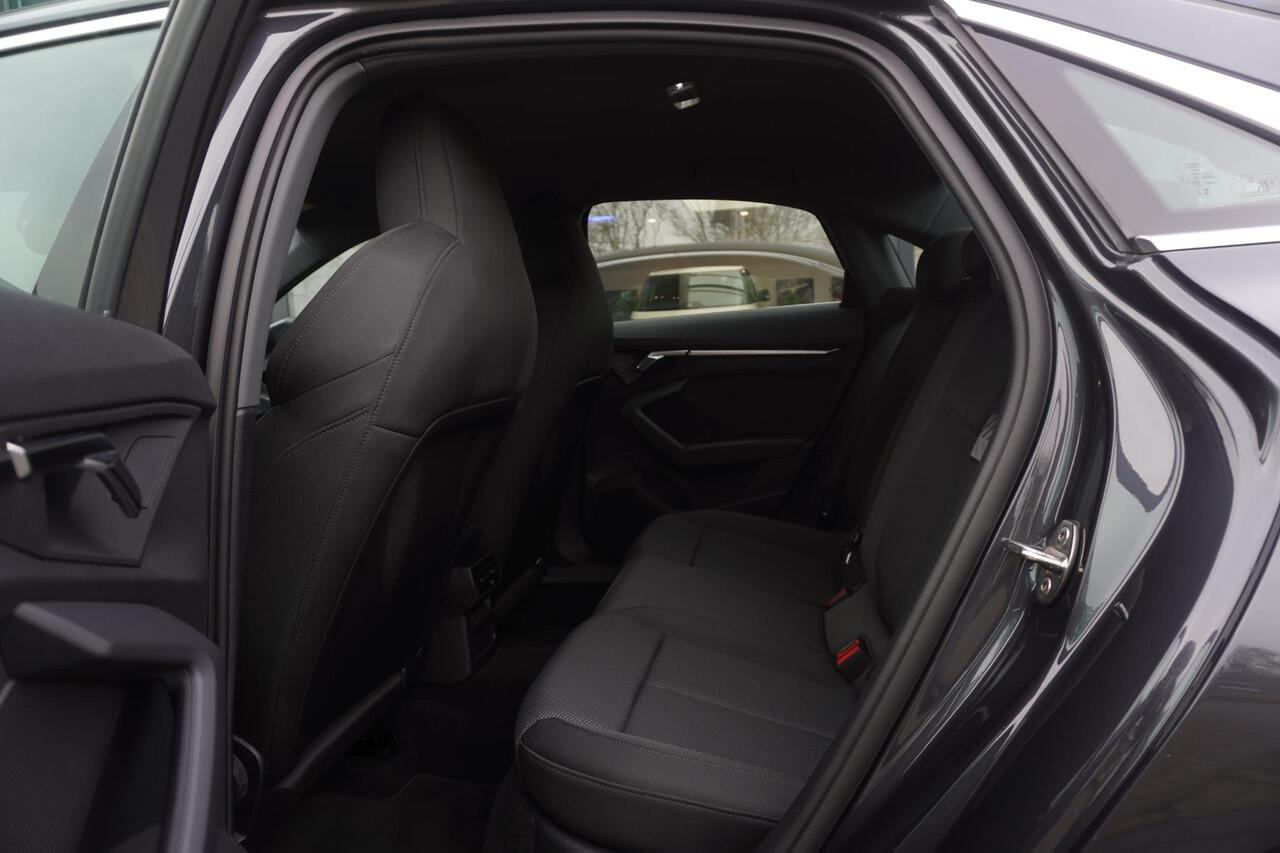 Audi A3 Limousine 30 TFSI Advanced edition | CARPLAY | CRUISE CTRL | SPORTSTOELEN | NAVI | VIRTUAL COCKPIT