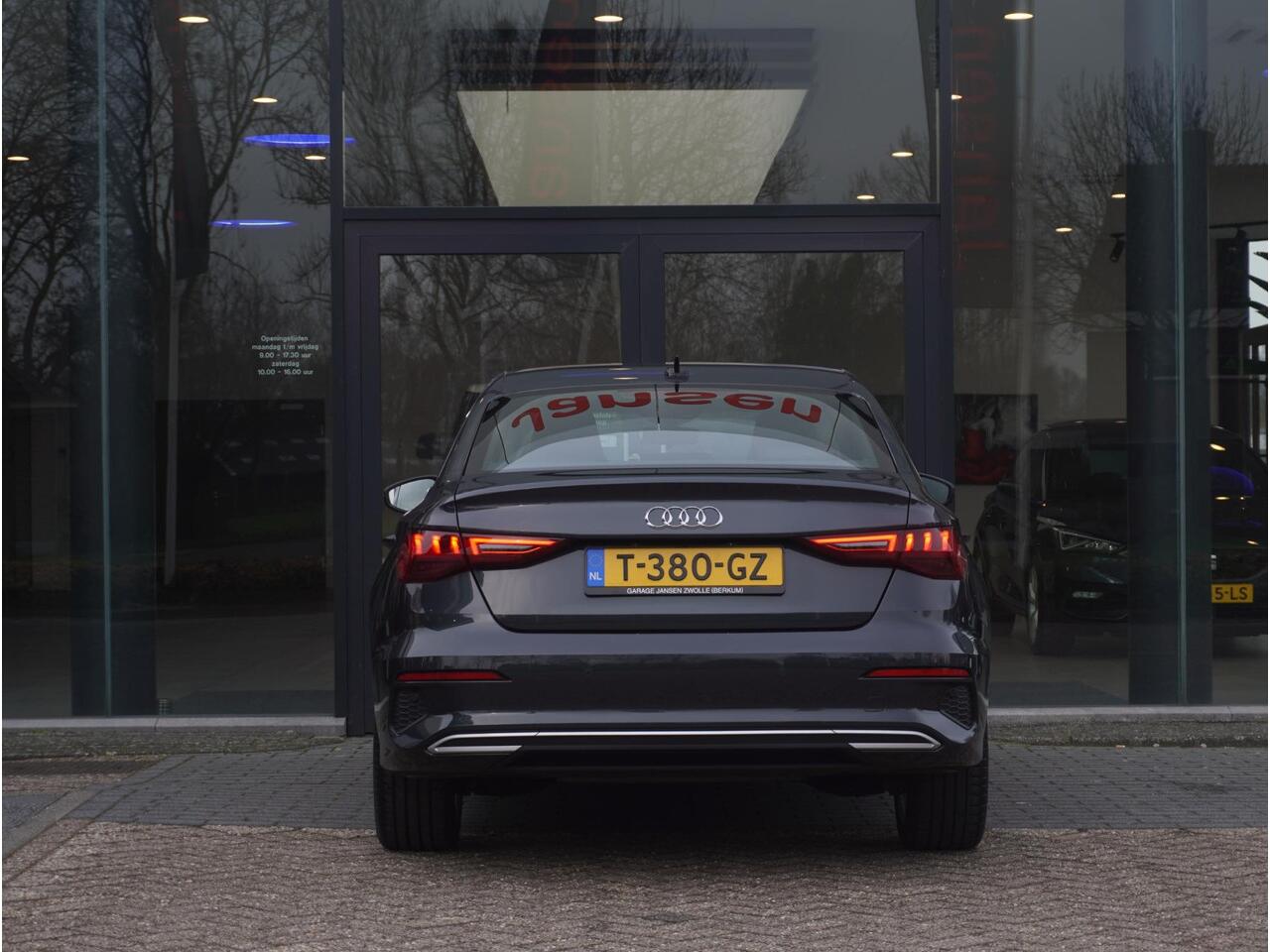 Audi A3 Limousine 30 TFSI Advanced edition | CARPLAY | CRUISE CTRL | SPORTSTOELEN | NAVI | VIRTUAL COCKPIT