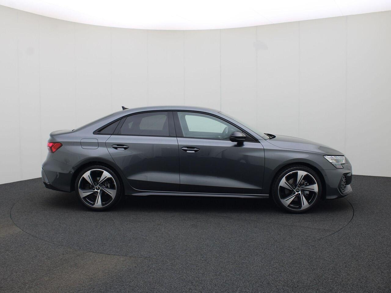 Audi A3 Limousine 35 TFSI/150PK S-tronic S Line · Sonos · Head-up display · Apple/Android · Leder/Alcantara · Camera · Garantie tot augustus 2029 of 100.000km